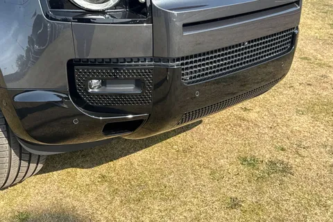  Land Rover Defender 110 3.0 D250 MHEV X-Dynamic HSE Auto 4WD Euro 6 (s/s) 5dr Thumbnail #23