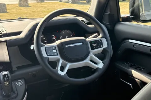  Land Rover Defender 110 3.0 D250 MHEV X-Dynamic HSE Auto 4WD Euro 6 (s/s) 5dr Thumbnail #29