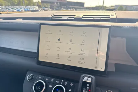  Land Rover Defender 110 3.0 D250 MHEV X-Dynamic HSE Auto 4WD Euro 6 (s/s) 5dr Thumbnail #34