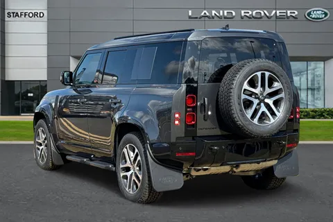  Land Rover Defender 110 3.0 D350 MHEV X-Dynamic HSE Auto 4WD Euro 6 (s/s) 5dr Thumbnail #3