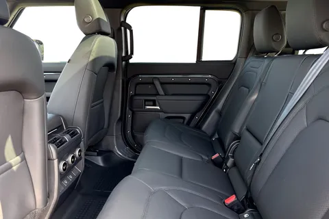  Land Rover Defender 110 3.0 D350 MHEV X-Dynamic HSE Auto 4WD Euro 6 (s/s) 5dr Thumbnail #5