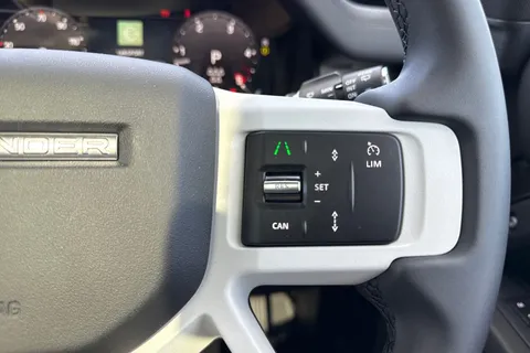  Land Rover Defender 110 3.0 D250 MHEV X-Dynamic SE Auto 4WD Euro 6 (s/s) 5dr Thumbnail #19