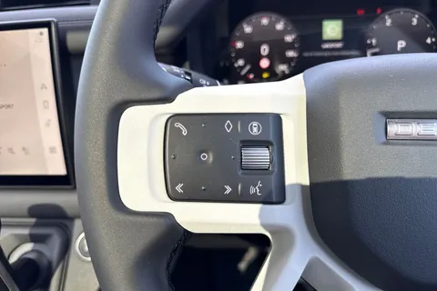  Land Rover Defender 110 3.0 D350 MHEV X-Dynamic HSE Auto 4WD Euro 6 (s/s) 5dr Thumbnail #18