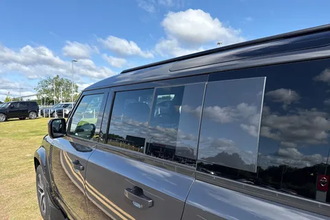  Land Rover Defender 110 3.0 D250 MHEV X-Dynamic SE Auto 4WD Euro 6 (s/s) 5dr Thumbnail #26