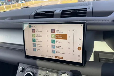  Land Rover Defender 110 3.0 D350 MHEV X-Dynamic HSE Auto 4WD Euro 6 (s/s) 5dr Thumbnail #31