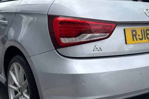 RJ16CME Audi A1 1.4 TFSI CoD S line Sportback Euro 6 (s/s) 5dr Thumbnail #8