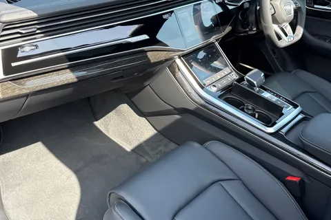  Audi Q7 3.0 TFSI V6 Black Edition Tiptronic quattro Euro 6 (s/s) 5dr Thumbnail #20