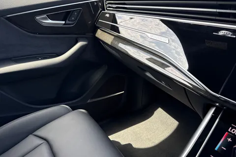  Audi Q7 3.0 TFSI V6 Black Edition Tiptronic quattro Euro 6 (s/s) 5dr Thumbnail #59