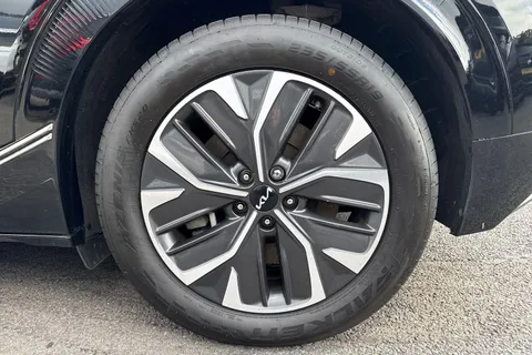 CA22XKV Kia Ev6 77.4kWh Air Auto 5dr Thumbnail #11