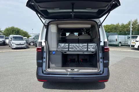 DG75CGO Volkswagen California Ocean T7 SWB 150 PS DSG - New Shape / Massive Spec Thumbnail #7