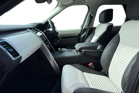  Land Rover Discovery 3.0 D350 MHEV Dynamic HSE Auto 4WD Euro 6 (s/s) 5dr Thumbnail #4