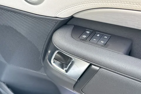  Land Rover Discovery 3.0 D350 MHEV Dynamic HSE Auto 4WD Euro 6 (s/s) 5dr Thumbnail #27