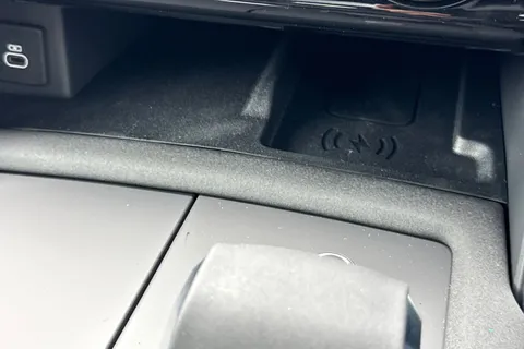 33 of 40 for LAND ROVER DISCOVERY 3.0 D350 Dynamic SE 5dr Auto