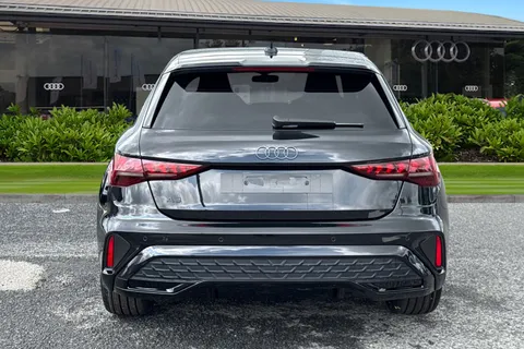  Audi A3 1.5 TFSI 35 Black Edition Sportback S Tronic Euro 6 (s/s) 5dr Thumbnail #5