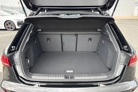  Audi A3 1.5 TFSI 35 Black Edition Sportback S Tronic Euro 6 (s/s) 5dr Thumbnail #7