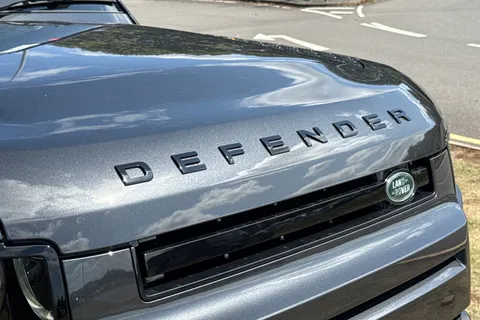  Land Rover Defender 110 3.0 D250 MHEV X-Dynamic HSE Auto 4WD Euro 6 (s/s) 5dr Thumbnail #24