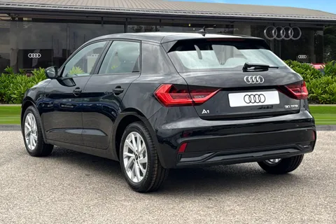  Audi A1 1.0 TFSI 30 Sport Sportback Euro 6 (s/s) 5dr Thumbnail #3