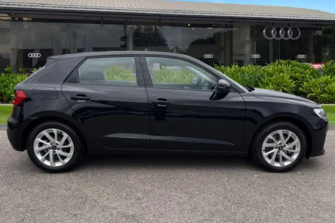  Audi A1 1.0 TFSI 30 Sport Sportback Euro 6 (s/s) 5dr Thumbnail #4