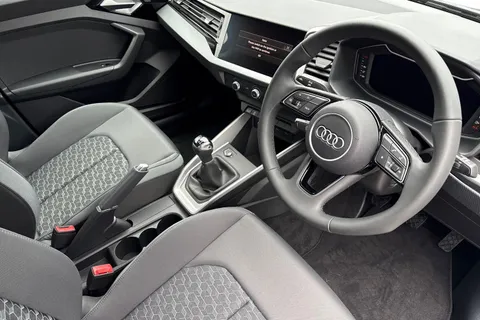  Audi A1 1.0 TFSI 30 Sport Sportback Euro 6 (s/s) 5dr Thumbnail #14