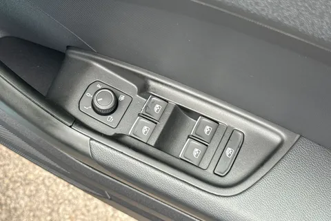  Audi A1 1.0 TFSI 30 Sport Sportback Euro 6 (s/s) 5dr Thumbnail #21