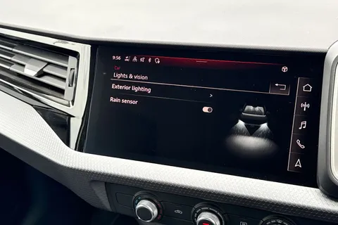  Audi A1 1.0 TFSI 30 Sport Sportback Euro 6 (s/s) 5dr Thumbnail #39