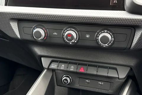  Audi A1 1.0 TFSI 30 Sport Sportback Euro 6 (s/s) 5dr Thumbnail #52