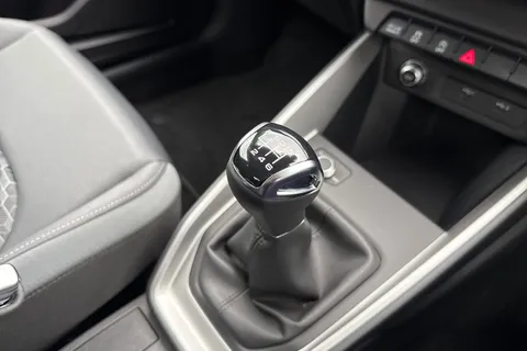  Audi A1 1.0 TFSI 30 Sport Sportback Euro 6 (s/s) 5dr Thumbnail #54