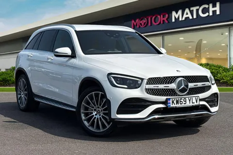 KW69YLV Mercedes-Benz Glc 2.0 GLC220d AMG Line (Premium) G-Tronic+ 4MATIC Euro 6 (s/s) 5dr Thumbnail #2