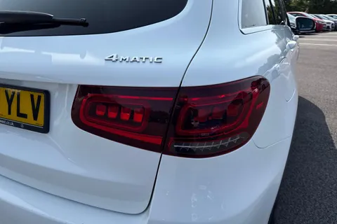 KW69YLV Mercedes-Benz Glc 2.0 GLC220d AMG Line (Premium) G-Tronic+ 4MATIC Euro 6 (s/s) 5dr Thumbnail #8