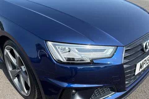 MP19OYV Audi A4 2.0 TFSI 35 Black Edition S Tronic Euro 6 (s/s) 4dr Thumbnail #9