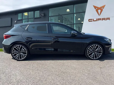 KR74UVZ CUPRA Leon 2.0 TSI 300 VZ2 5dr DSG ** 5 YEAR WARRANTY** Thumbnail #4