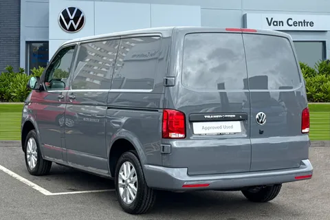 RK74OXN Volkswagen Transporter 2.0 TDI 110 Highline Van Thumbnail #3
