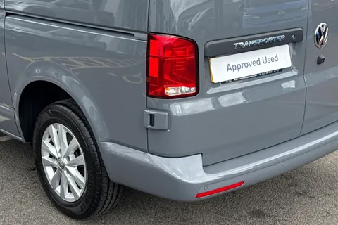 RK74OXN Volkswagen Transporter 2.0 TDI 110 Highline Van Thumbnail #8