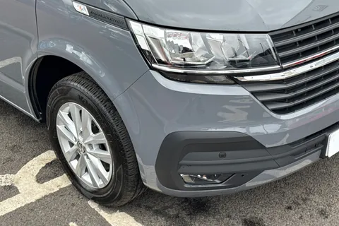 RK74OXN Volkswagen Transporter 2.0 TDI 110 Highline Van Thumbnail #9