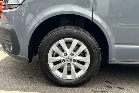 RK74OXN Volkswagen Transporter 2.0 TDI 110 Highline Van Thumbnail #10