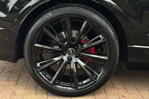 Audi SQ8 4.0 TFSI V8 Black Edition Tiptronic quattro Euro 6 (s/s) 5dr Thumbnail #13