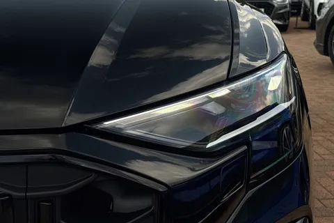  Audi SQ8 4.0 TFSI V8 Black Edition Tiptronic quattro Euro 6 (s/s) 5dr Thumbnail #52