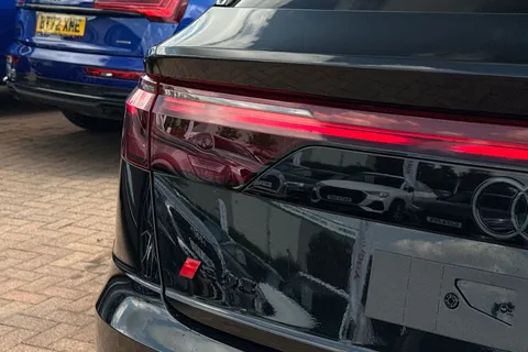  Audi SQ8 4.0 TFSI V8 Black Edition Tiptronic quattro Euro 6 (s/s) 5dr Thumbnail #57