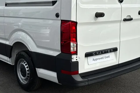 BP25UGT Volkswagen Crafter 2.0 TDI 140PS Commerce High Roof-Business Pack + Navigation Thumbnail #8