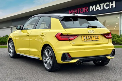 BA69TXC Audi A1 2.0 TFSI 40 S line Competition Sportback S Tronic Euro 6 (s/s) 5dr Thumbnail #3