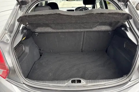 KW69ZYU PEUGEOT 208 1.5 BlueHDi Tech Edition Euro 6 (s/s) 5dr Thumbnail #7