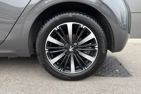 KW69ZYU PEUGEOT 208 1.5 BlueHDi Tech Edition Euro 6 (s/s) 5dr Thumbnail #10