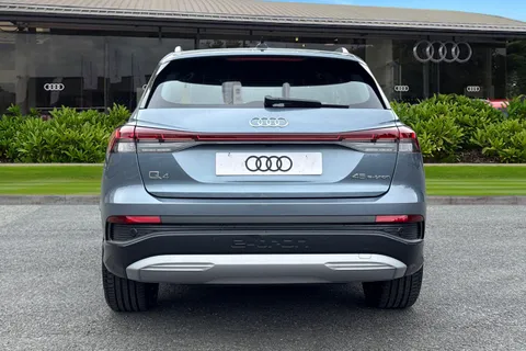 Audi Q4 e-tron 45 Sport Auto 5dr 82kWh Thumbnail #5