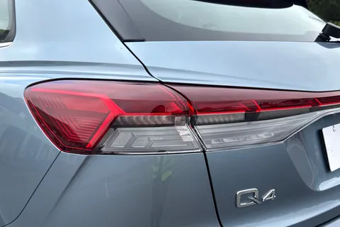 Audi Q4 e-tron 45 Sport Auto 5dr 82kWh Thumbnail #8