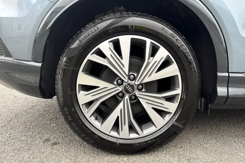 Audi Q4 e-tron 45 Sport Auto 5dr 82kWh Thumbnail #11