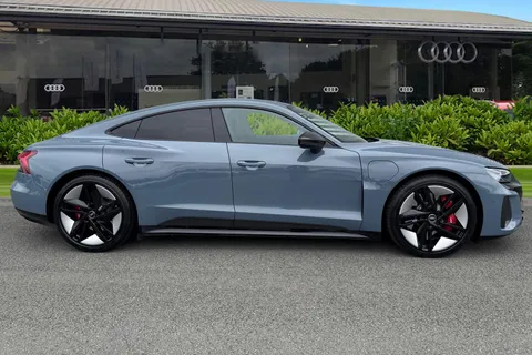 YB72DYX Audi RS e-tron GT Carbon Black 440,00 kW Thumbnail #4