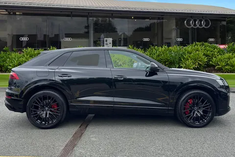 DE74LWP Audi Q8 SUV  Black Edition 55 TFSI quattro 340 PS tiptronic Thumbnail #4