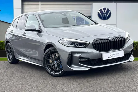 MD72HKW BMW 1 Series 2.0 120d M Sport (LCP) Auto Euro 6 (s/s) 5dr Thumbnail #2