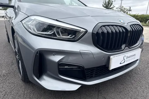 MD72HKW BMW 1 Series 2.0 120d M Sport (LCP) Auto Euro 6 (s/s) 5dr Thumbnail #9