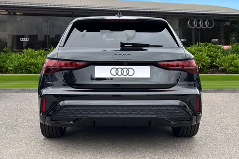 Audi A3 2.0 TDI 35 Black Edition Sportback S Tronic Euro 6 (s/s) 5dr Thumbnail #5